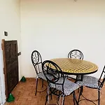 Entire Villa Garden Wi-Fi Near Beach